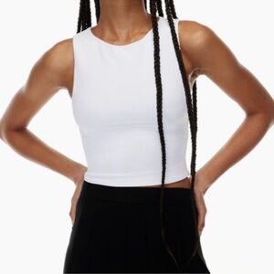 Aritzia Babaton Contour crop Tank top white Medium